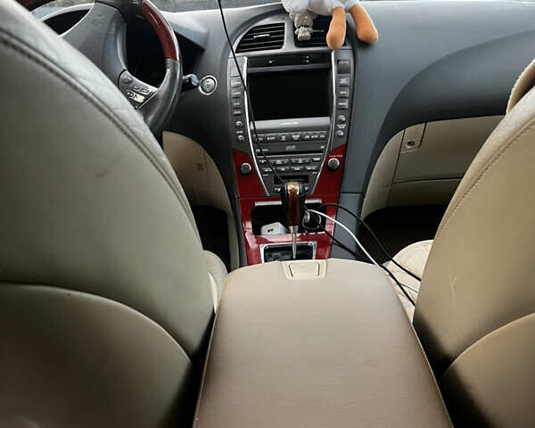 Чорний Лексус ЕС, об'ємом двигуна 3.46 л та пробігом 370 тис. км за 8000 $, фото 10 на Automoto.ua