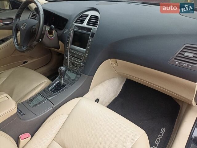 Черный Лексус ЕС, объемом двигателя 3.46 л и пробегом 214 тыс. км за 8900 $, фото 12 на Automoto.ua