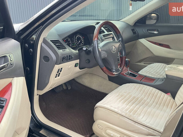 Черный Лексус ЕС, объемом двигателя 3.46 л и пробегом 330 тыс. км за 8450 $, фото 5 на Automoto.ua