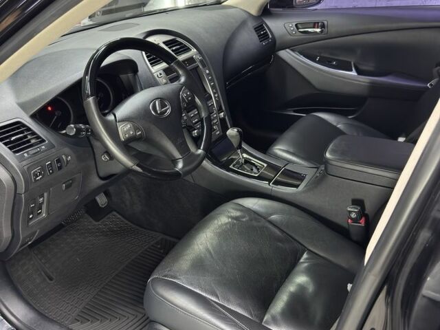 Черный Лексус ЕС, объемом двигателя 3.5 л и пробегом 230 тыс. км за 12700 $, фото 12 на Automoto.ua