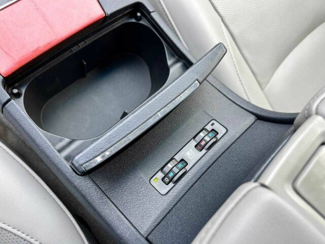 Чорний Лексус ЕС, об'ємом двигуна 3.5 л та пробігом 222 тис. км за 9900 $, фото 21 на Automoto.ua