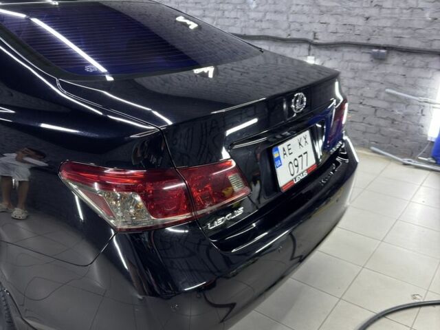 Черный Лексус ЕС, объемом двигателя 3.5 л и пробегом 230 тыс. км за 12700 $, фото 1 на Automoto.ua