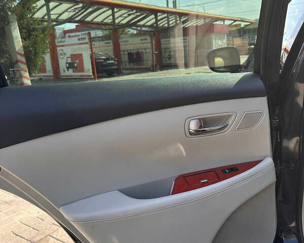 Чорний Лексус ЕС, об'ємом двигуна 3.46 л та пробігом 222 тис. км за 9000 $, фото 26 на Automoto.ua