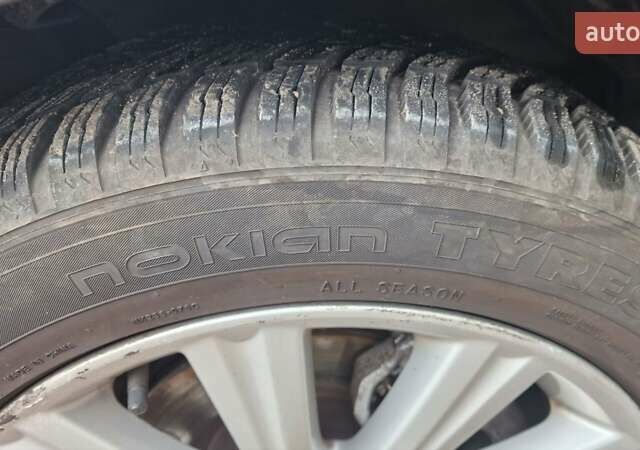 Черный Лексус ЕС, объемом двигателя 3.46 л и пробегом 292 тыс. км за 8800 $, фото 6 на Automoto.ua