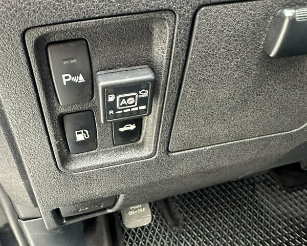 Черный Лексус ЕС, объемом двигателя 3.5 л и пробегом 300 тыс. км за 11000 $, фото 16 на Automoto.ua