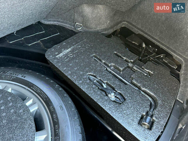 Чорний Лексус ЕС, об'ємом двигуна 3.46 л та пробігом 89 тис. км за 11999 $, фото 47 на Automoto.ua