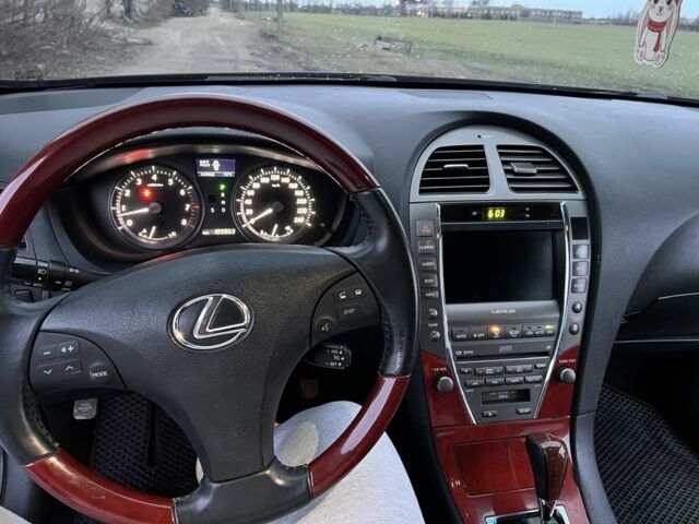 Черный Лексус ЕС, объемом двигателя 3.5 л и пробегом 190 тыс. км за 8999 $, фото 5 на Automoto.ua