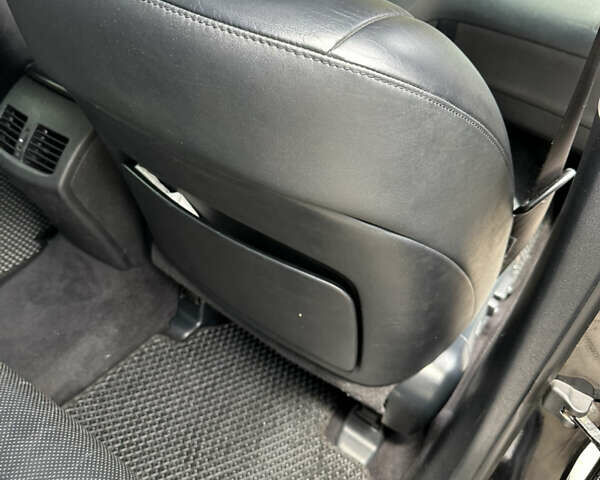 Черный Лексус ЕС, объемом двигателя 3.5 л и пробегом 300 тыс. км за 11000 $, фото 8 на Automoto.ua