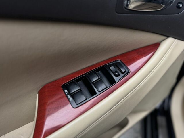 Черный Лексус ЕС, объемом двигателя 3.5 л и пробегом 215 тыс. км за 9750 $, фото 10 на Automoto.ua