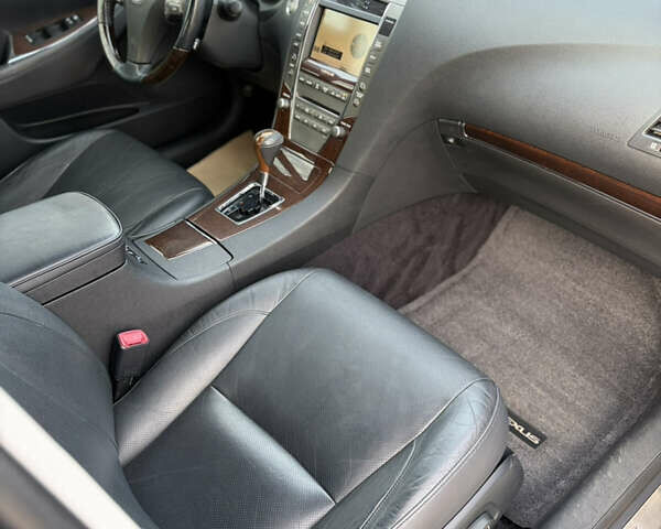 Черный Лексус ЕС, объемом двигателя 3.5 л и пробегом 240 тыс. км за 12500 $, фото 12 на Automoto.ua