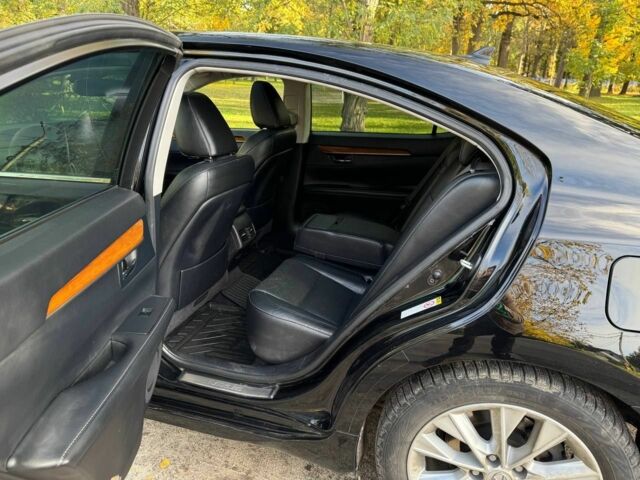 Черный Лексус ЕС, объемом двигателя 2.5 л и пробегом 295 тыс. км за 16500 $, фото 2 на Automoto.ua