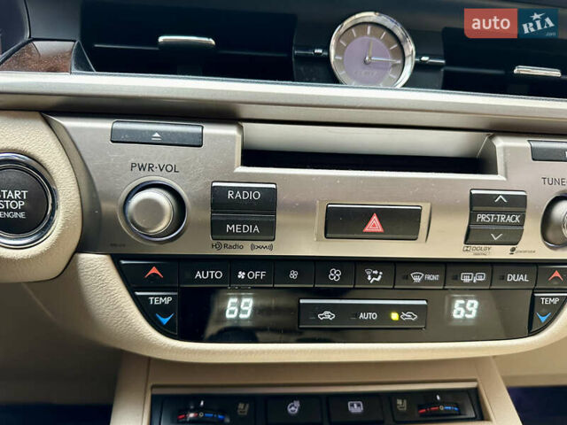 Черный Лексус ЕС, объемом двигателя 3.5 л и пробегом 234 тыс. км за 18000 $, фото 17 на Automoto.ua