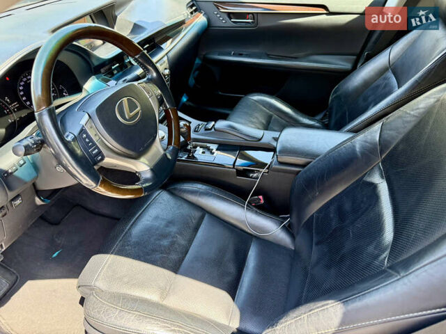 Лексус ЕС 2012 в Одессе на Automoto.ua Черный Лексус ЕС, объемом двигателя 3.44 л и пробегом 180 тыс. км за 19000 $, фото 25 на Automoto.ua