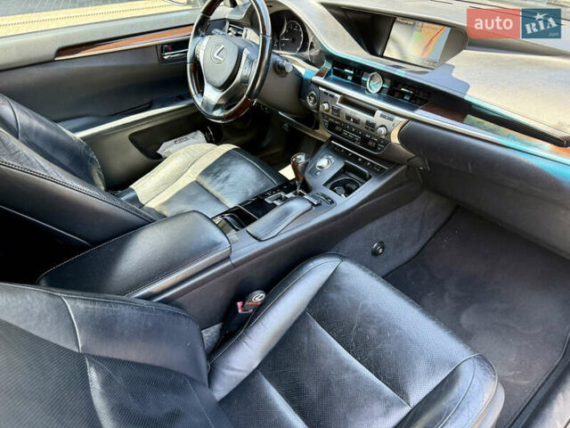 Черный Лексус ЕС, объемом двигателя 3.44 л и пробегом 180 тыс. км за 20500 $, фото 18 на Automoto.ua
