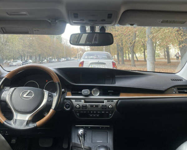 Чорний Лексус ЕС, об'ємом двигуна 0 л та пробігом 152 тис. км за 16200 $, фото 12 на Automoto.ua