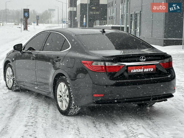 Чорний Лексус ЕС, об'ємом двигуна 2.49 л та пробігом 675 тис. км за 10999 $, фото 5 на Automoto.ua