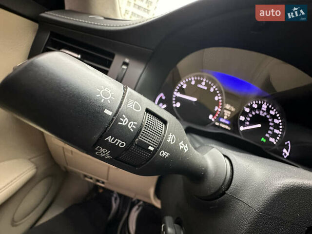 Черный Лексус ЕС, объемом двигателя 3.5 л и пробегом 234 тыс. км за 18000 $, фото 29 на Automoto.ua