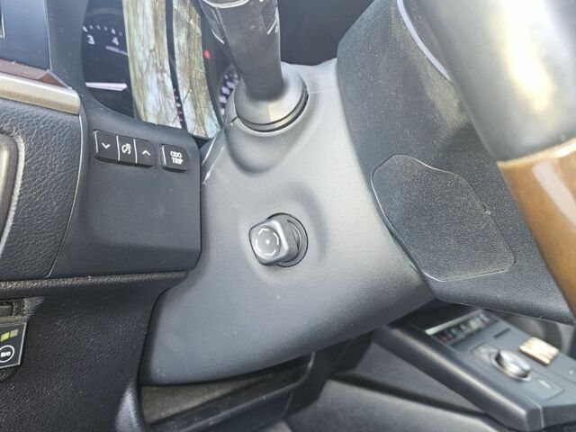 Черный Лексус ЕС, объемом двигателя 3.5 л и пробегом 286 тыс. км за 17500 $, фото 12 на Automoto.ua