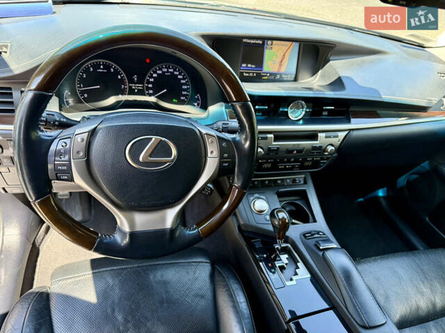Лексус ЕС 2012 в Одессе на Automoto.ua Черный Лексус ЕС, объемом двигателя 3.44 л и пробегом 180 тыс. км за 19000 $, фото 24 на Automoto.ua