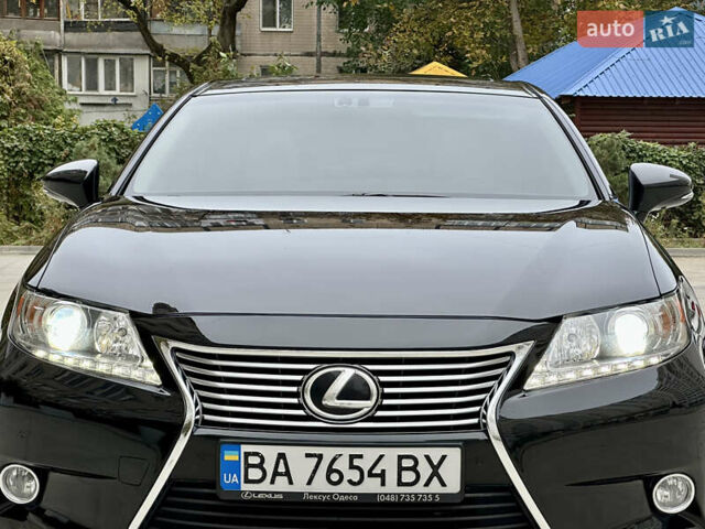 Черный Лексус ЕС, объемом двигателя 3.5 л и пробегом 234 тыс. км за 18000 $, фото 22 на Automoto.ua