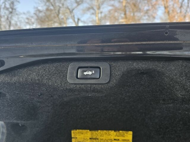 Черный Лексус ЕС, объемом двигателя 3.5 л и пробегом 286 тыс. км за 17500 $, фото 18 на Automoto.ua