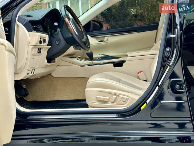 Черный Лексус ЕС, объемом двигателя 3.5 л и пробегом 234 тыс. км за 18000 $, фото 19 на Automoto.ua