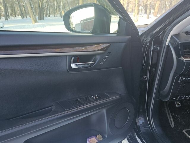 Черный Лексус ЕС, объемом двигателя 3.5 л и пробегом 286 тыс. км за 17500 $, фото 10 на Automoto.ua