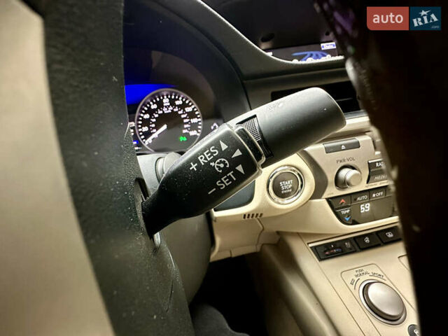 Черный Лексус ЕС, объемом двигателя 3.5 л и пробегом 234 тыс. км за 18000 $, фото 31 на Automoto.ua