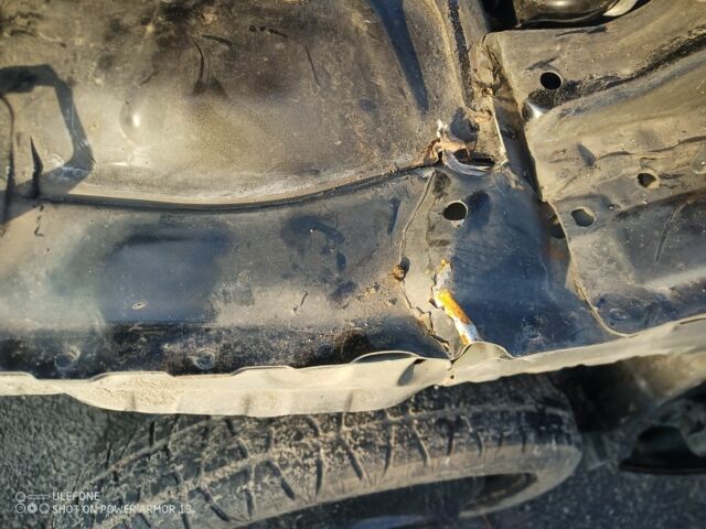 Черный Лексус ЕС, объемом двигателя 2.5 л и пробегом 270 тыс. км за 4800 $, фото 4 на Automoto.ua