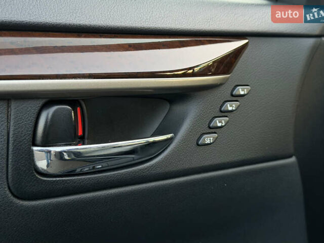 Чорний Лексус ЕС, об'ємом двигуна 3.5 л та пробігом 170 тис. км за 18800 $, фото 16 на Automoto.ua