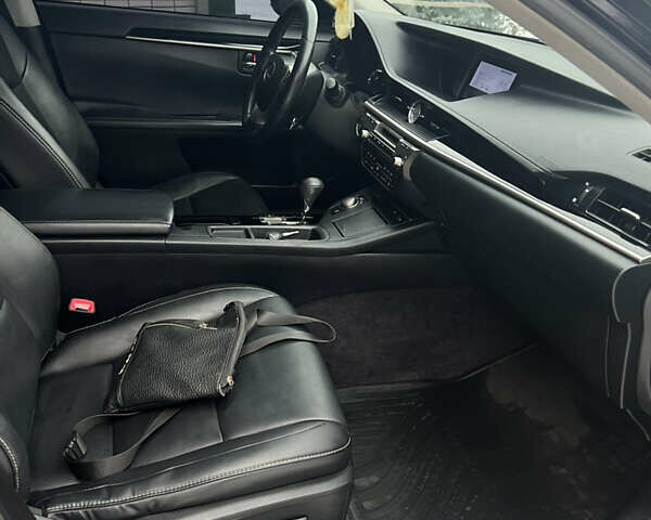 Чорний Лексус ЕС, об'ємом двигуна 2.49 л та пробігом 198 тис. км за 14800 $, фото 11 на Automoto.ua