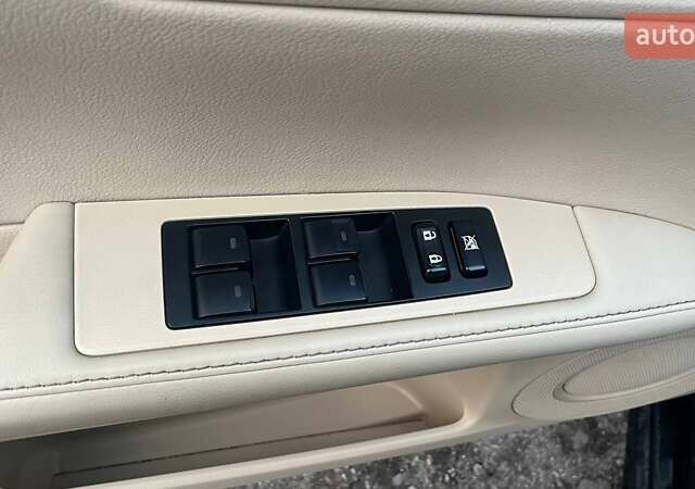 Лексус ЕС 2013 в Киеве на Automoto.ua Черный Лексус ЕС, объемом двигателя 2.49 л и пробегом 283 тыс. км за 17990 $, фото 10 на Automoto.ua