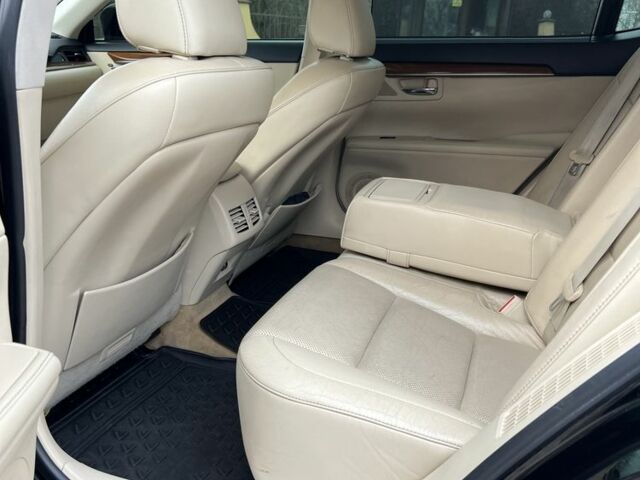 Чорний Лексус ЕС, об'ємом двигуна 2.5 л та пробігом 225 тис. км за 14999 $, фото 7 на Automoto.ua