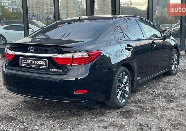 Лексус ЕС 2013 в Киеве на Automoto.ua Черный Лексус ЕС, объемом двигателя 2.49 л и пробегом 283 тыс. км за 17990 $, фото 5 на Automoto.ua