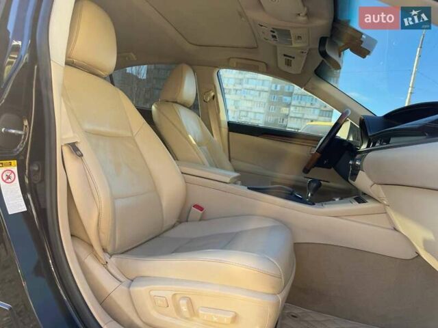 Чорний Лексус ЕС, об'ємом двигуна 2.49 л та пробігом 283 тис. км за 16490 $, фото 11 на Automoto.ua