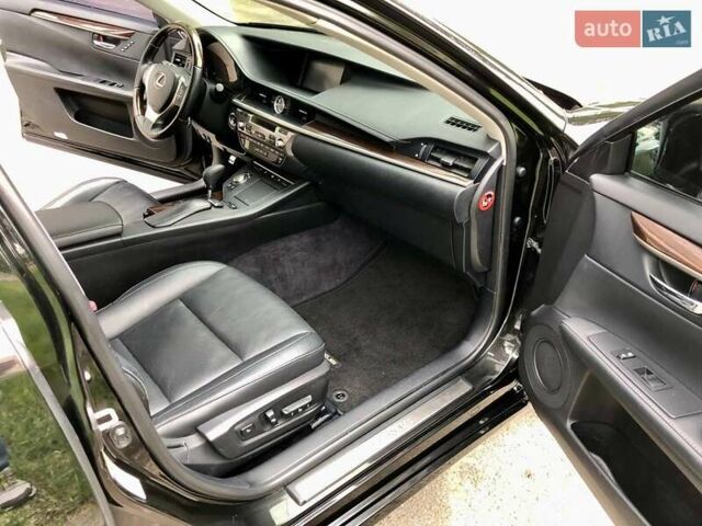 Черный Лексус ЕС, объемом двигателя 2.49 л и пробегом 198 тыс. км за 16500 $, фото 6 на Automoto.ua