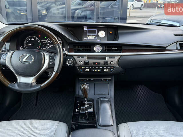 Чорний Лексус ЕС, об'ємом двигуна 3.5 л та пробігом 170 тис. км за 18800 $, фото 26 на Automoto.ua