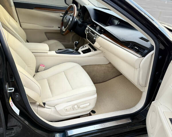 Черный Лексус ЕС, объемом двигателя 2.5 л и пробегом 303 тыс. км за 15900 $, фото 15 на Automoto.ua