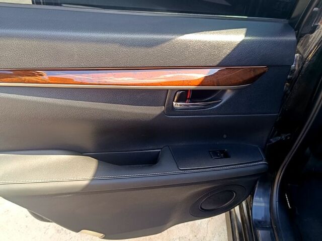 Чорний Лексус ЕС, об'ємом двигуна 2.5 л та пробігом 18000 тис. км за 20000 $, фото 10 на Automoto.ua