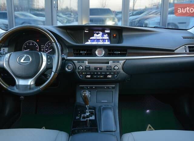 Чорний Лексус ЕС, об'ємом двигуна 3.5 л та пробігом 173 тис. км за 16800 $, фото 26 на Automoto.ua