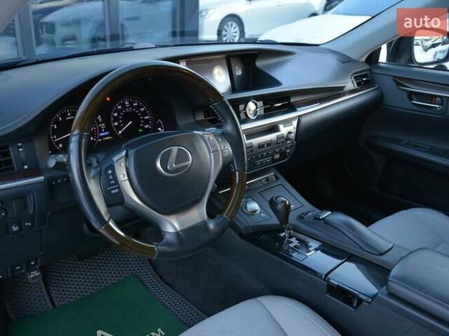 Черный Лексус ЕС, объемом двигателя 3.46 л и пробегом 173 тыс. км за 18500 $, фото 19 на Automoto.ua
