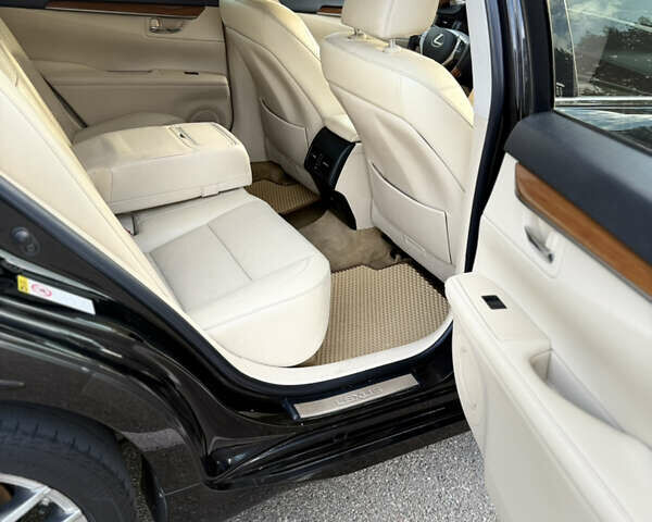Черный Лексус ЕС, объемом двигателя 2.5 л и пробегом 303 тыс. км за 15900 $, фото 13 на Automoto.ua