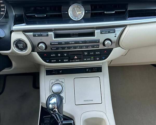 Черный Лексус ЕС, объемом двигателя 2.49 л и пробегом 178 тыс. км за 17600 $, фото 22 на Automoto.ua