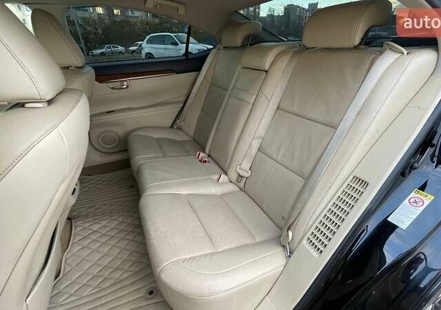 Лексус ЕС 2013 в Киеве на Automoto.ua Черный Лексус ЕС, объемом двигателя 2.49 л и пробегом 283 тыс. км за 17990 $, фото 7 на Automoto.ua