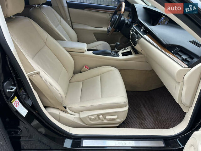 Черный Лексус ЕС, объемом двигателя 2.5 л и пробегом 196 тыс. км за 16300 $, фото 20 на Automoto.ua