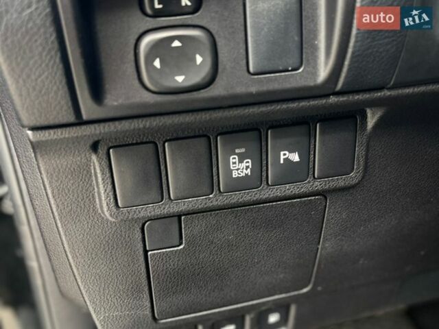 Черный Лексус ЕС, объемом двигателя 3.44 л и пробегом 200 тыс. км за 17500 $, фото 9 на Automoto.ua