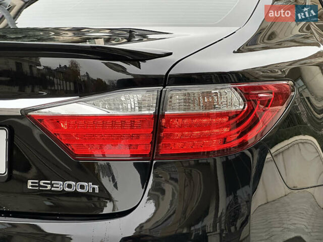 Черный Лексус ЕС, объемом двигателя 2.5 л и пробегом 196 тыс. км за 16300 $, фото 6 на Automoto.ua