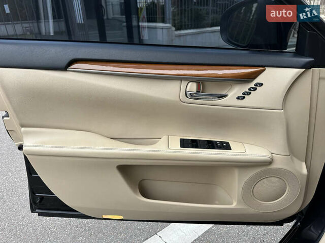 Черный Лексус ЕС, объемом двигателя 2.5 л и пробегом 196 тыс. км за 16300 $, фото 15 на Automoto.ua