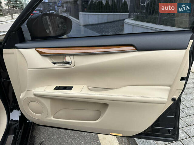 Черный Лексус ЕС, объемом двигателя 2.5 л и пробегом 196 тыс. км за 16300 $, фото 19 на Automoto.ua