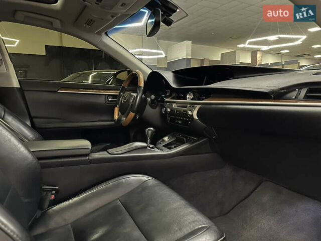 Чорний Лексус ЕС, об'ємом двигуна 2.5 л та пробігом 160 тис. км за 18999 $, фото 19 на Automoto.ua